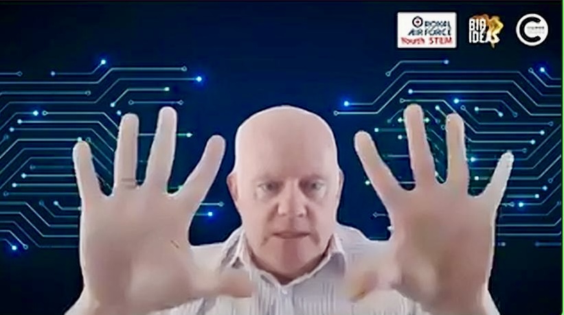 e36f899a-7f22-40b6-bd0c-38ae90c09159 Expert guest engineer Neil Williams holds up his hands